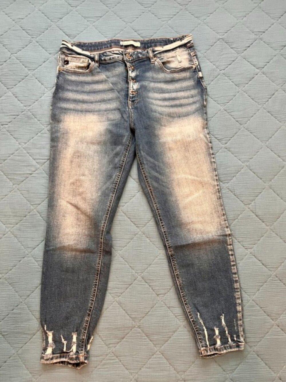Women's KanCan jeans size 32